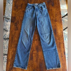 Levi’s ribcage straight leg jean